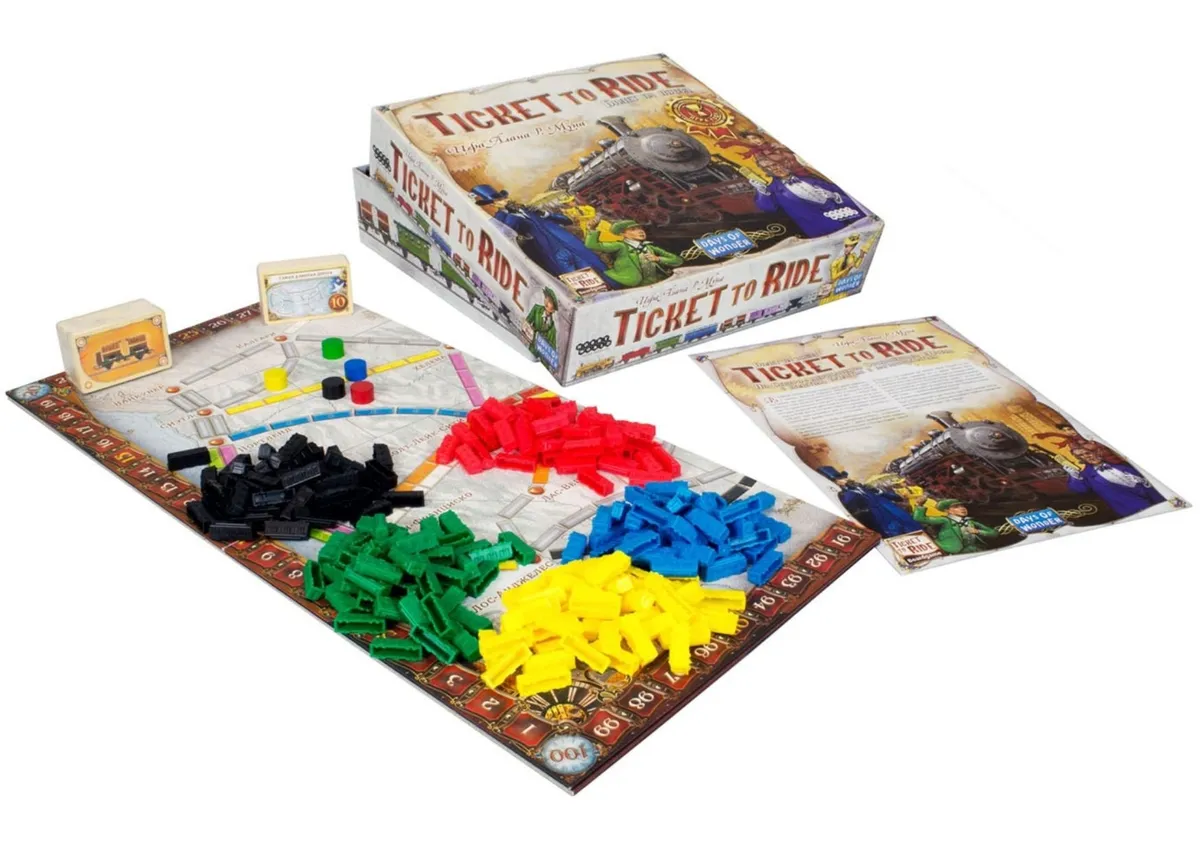 5 настольных игр, которые понравятся всем членам семьи