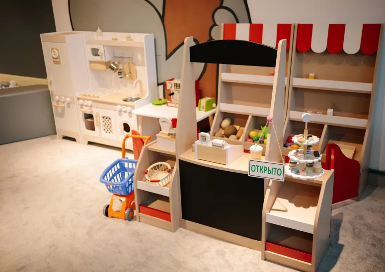 6 интересных кафе с игровыми зонами для детей в Минске