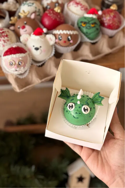 Где купить торт на Новый год: 4 классных места