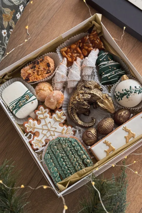 Где купить торт на Новый год: 4 классных места