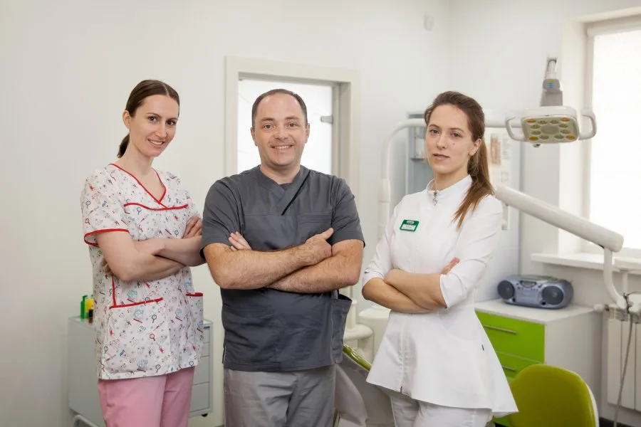 Апрель клиник