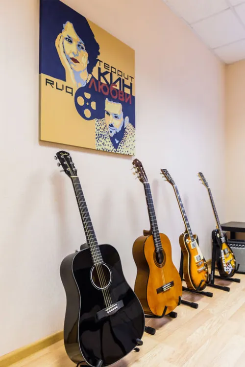 Где научиться петь и играть в Минске: обзор лучших музыкальных школ и школ вокала