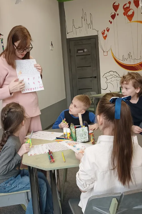 Kidssay открывает городской творческий языковой лагерь