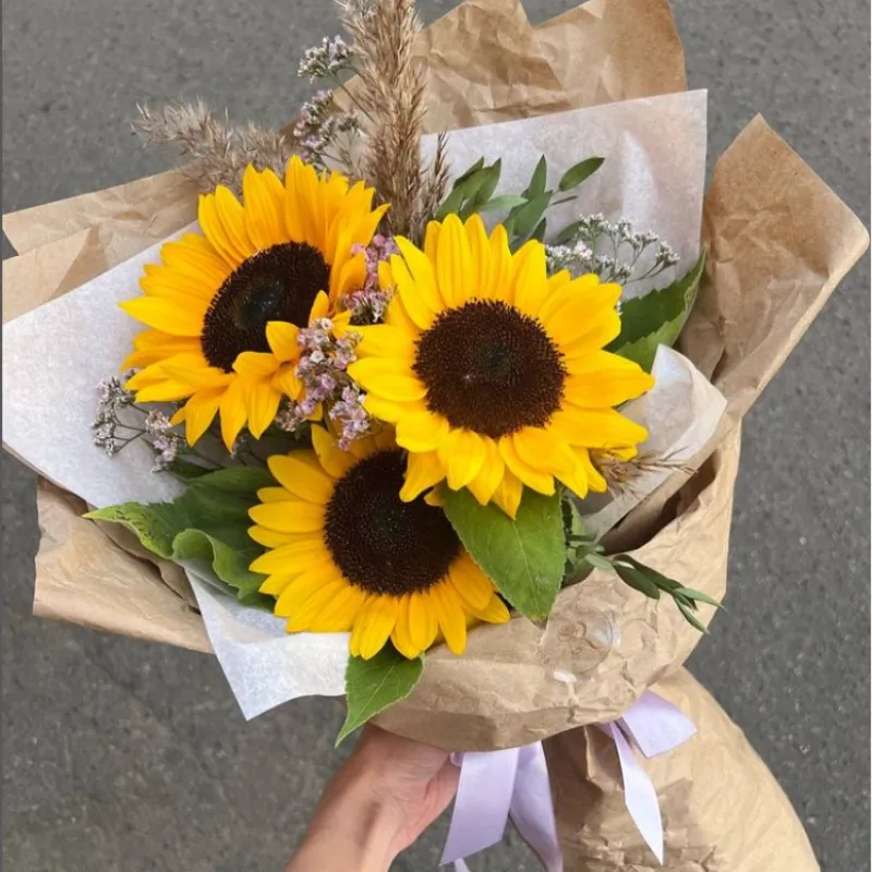 Что подарить учителю на День Учителя: подборка классных и недорогих подарков