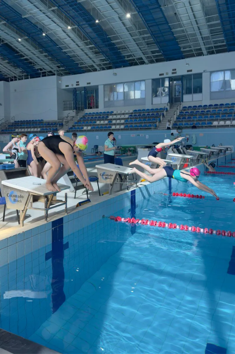 Школы плавания для детей в Минске: лучшие предложения 2025 года