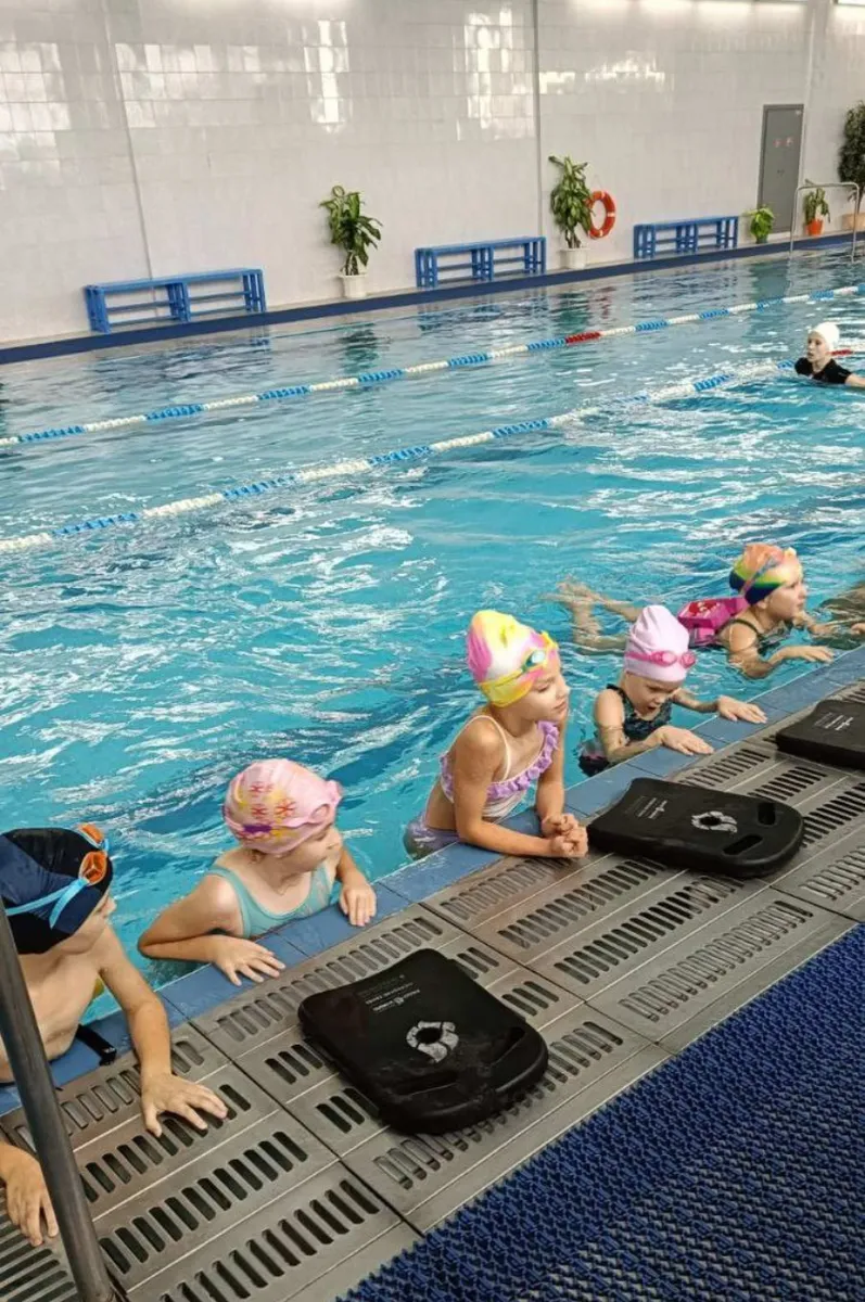 Школы плавания для детей в Минске: лучшие предложения 2025 года