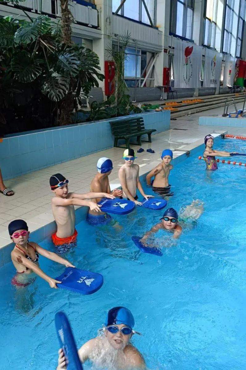 Школы плавания для детей в Минске: лучшие предложения 2025 года