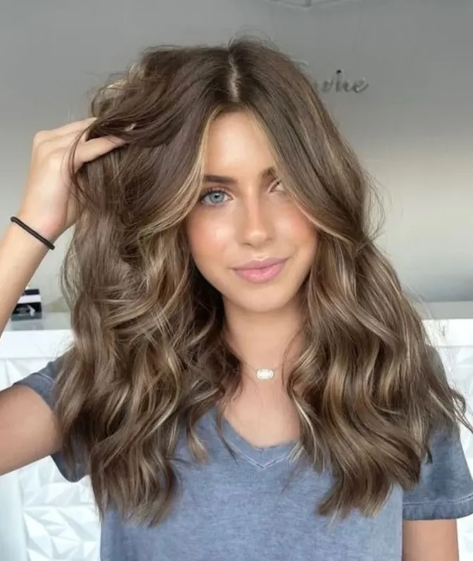 Тренды женских причёсок на осень 2025