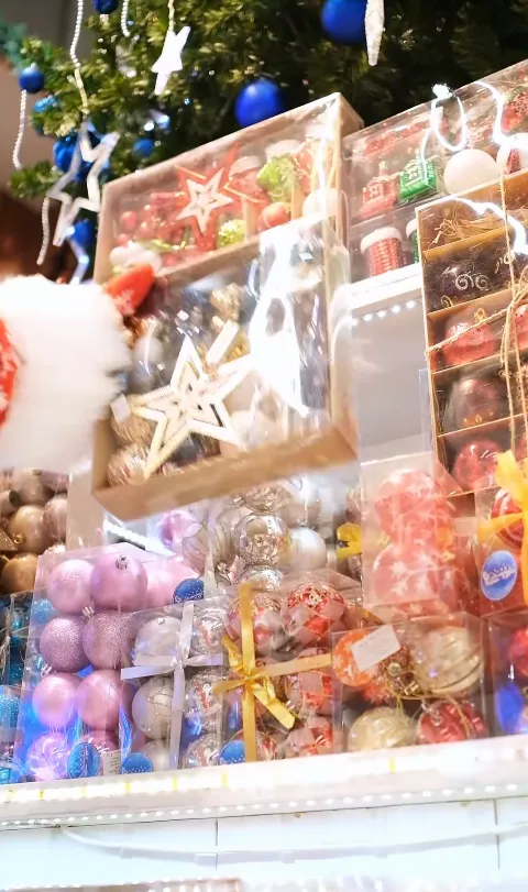 Операция «Новый год»: где в Минске купить идеальную елку, самые стильные игрушки и праздничную посуду