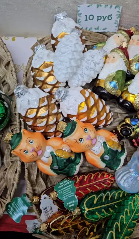 Операция «Новый год»: где в Минске купить идеальную елку, самые стильные игрушки и праздничную посуду