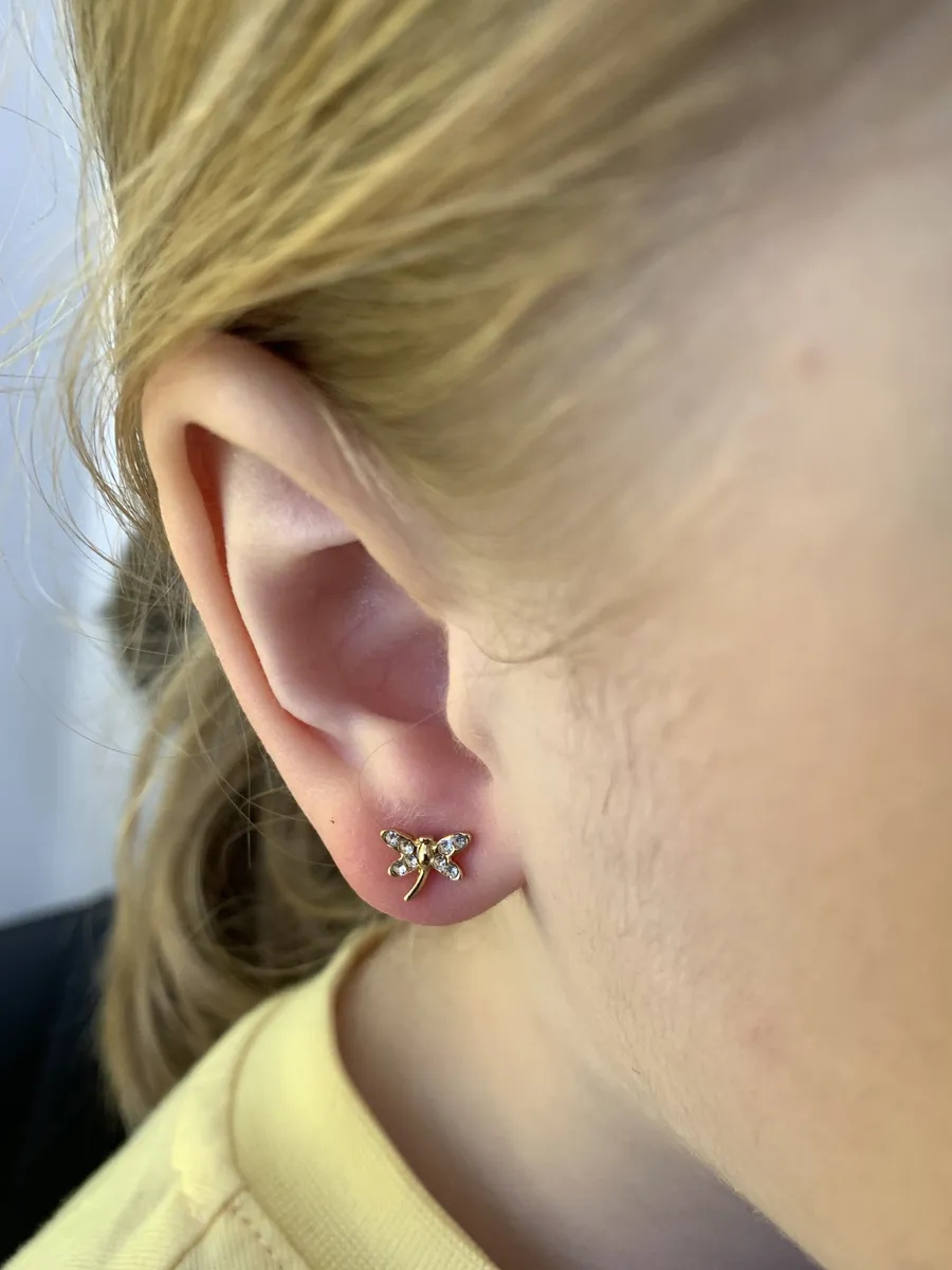 Где проколоть уши в Минске: 5 лучших салонов и медцентров