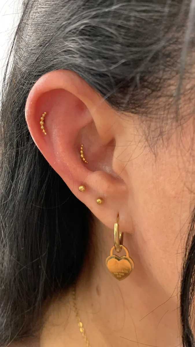 Где проколоть уши в Минске: 5 лучших салонов и медцентров