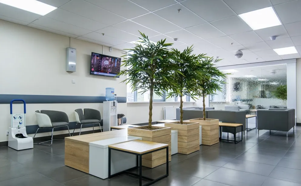 Где проколоть уши в Минске: 5 лучших салонов и медцентров