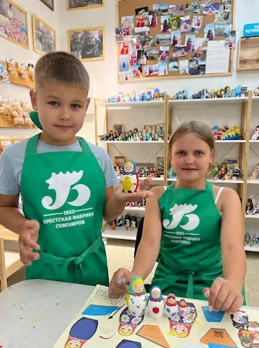 Брестская фабрика сувениров «Матрёшка» дарит скидку за отзыв!