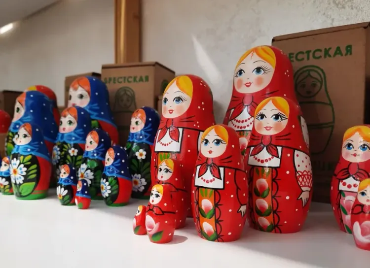 Брестская фабрика сувениров «Матрёшка» дарит скидку за отзыв!
