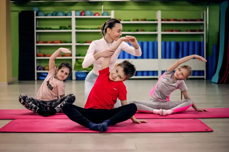 Бесплатное первое занятие в детском фитнес-центре FitRoom: коррекция осанки и стоп