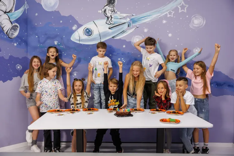 Holly Molly (Гродно): имениннику скидка 50% — в день рождения и ещё 7 дней после