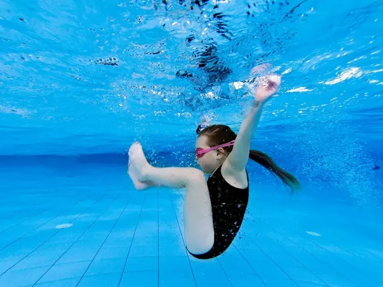 Бесплатное пробное занятие в акваклубе BabyDolphin для малышей от 2 месяцев