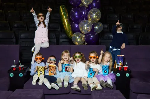 Праздник в кино в mooon KIDS