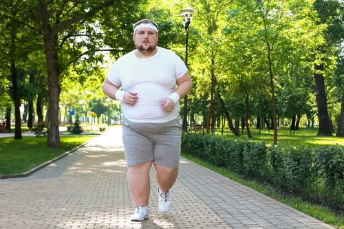 Живот, сахар и эрекция: эндокринолог о главных врагах тестостерона у мужчин