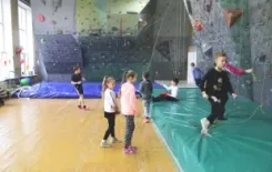 Логотип Республиканский центр туризма и краеведения учащейся молодёжи