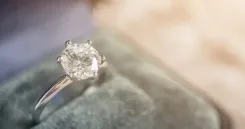 В Гродно врачи достали из желудка четырехлетней девочки кольцо с бриллиантом