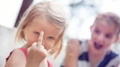 Ваш ребёнок матерится! Что делать?