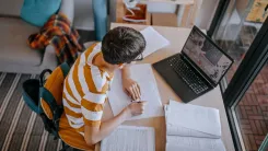 Обучение на дому: «за» и «против»