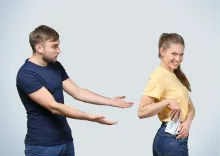 Бывшая жена тратит алименты на себя