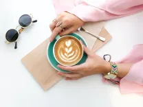 Эксперт объяснила, можно ли пить кофе в период грудного вскармливания