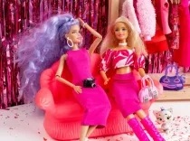 Барби в стиле Mark Formelle: белорусский бренд выпустил необычную коллекцию для кукол