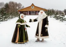 Приключения в резиденции Полесского Зюзи: узнали сколько стоит прием у самого необычного Деда Мороза в Беларуси