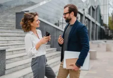 Как отвечать на бестактные вопросы с юмором и тактом