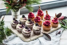 Пирожные как дополнение к празднику