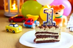 Зачем праздновать первый день рождения ребенка?