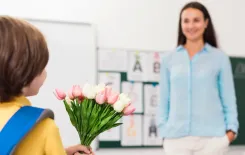 Что подарить учителю на День Учителя: подборка классных и недорогих подарков