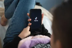 TikTok обвинили в вызывании зависимости и подали в суд в Америке