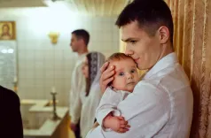 Роль крёстного в XXI веке: зачем каждому ребёнку нужен «запасной» взрослый