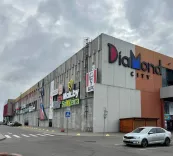 Обзор актуальных скидок октября в ТРЦ DiaMond City, Минск: магазины, развлечения и семейный отдых