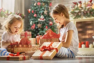 Что подарить ребенку 6-7 лет на Новый год: 10 классных идей на любой кошелек
