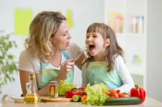 Вегетарианство: можно ли не давать детям мясо?