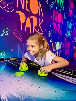 Neon park - Основная галерея - фото 3