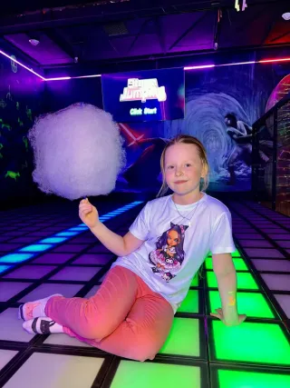 Баннер компании Neon park