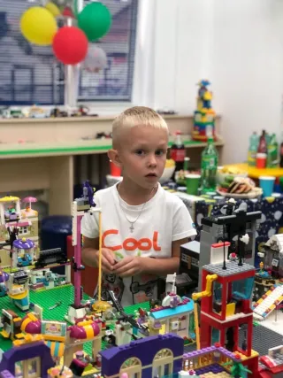 Баннер компании LEGODIK