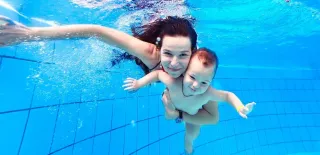 Бесплатное пробное занятие в акваклубе BabyDolphin для малышей от 2 месяцев