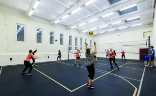 Волейбол в StartVolley: первое занятие для детей бесплатно